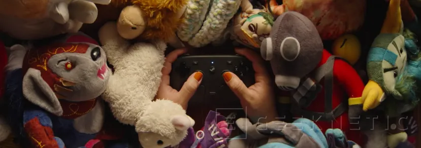 Geeknetic Valve présente le nouveau Steam Controller, une manette de jeu sans fil dotée de 2 nouvelles fonctions