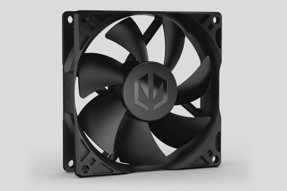 ENDORFY a un nouveau ventilateur pour ceux qui construisent un petit PC : le Zephyr 92 arrive pour les boîtiers compacts