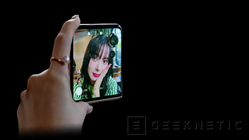 Geeknetic ZTE présente le Nubia Flip3, son téléphone pliable économique arrive avec le Dimensity 7400X, 6 Go de RAM et 256 Go de stockage 4