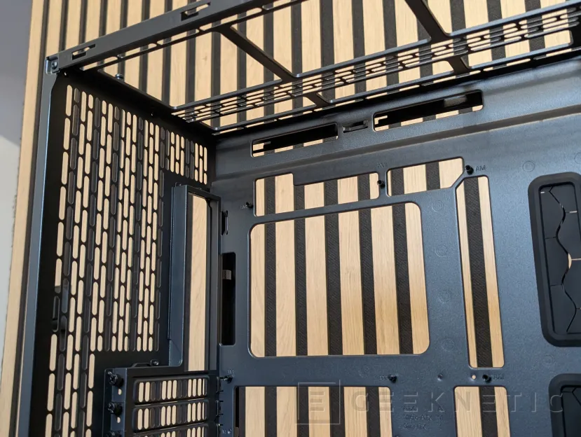 Geeknetic Fractal Design Epoch XL RGB Revue 10