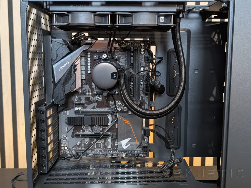 Geeknetic Fractal Design Epoch XL RGB Revue 5