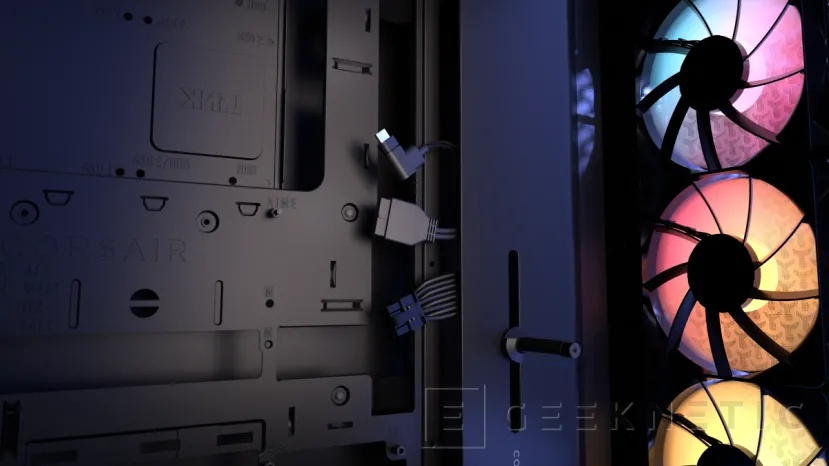 Le nouveau boîtier Geeknetic CORSAIR FRAME 4000D LCD RS ARGB comprend un écran XENEON EDGE 3 de 14,5 pouces