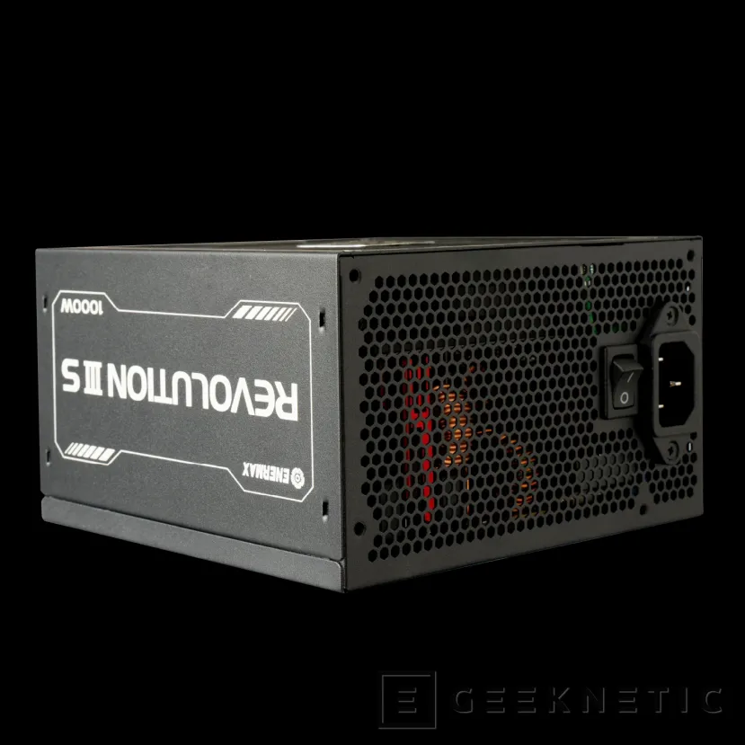 Geeknetic Enermax présente son alimentation Revolution III S, 1 000 W et 80 PLUS Platinum pour 159,99 euros 2