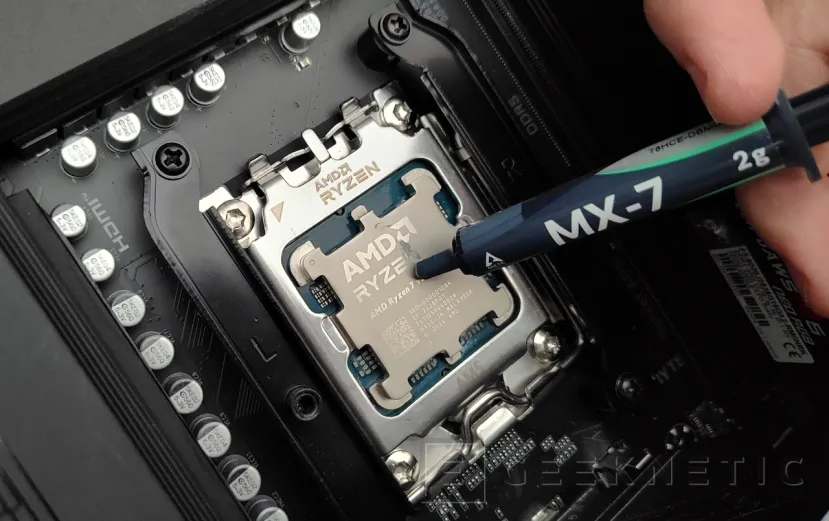 Pâte thermique Geeknetic Arctic MX-7 Review 3