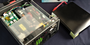 FSP EneXBar et EnerXCube : Alimentations anti-panne grâce à leur batterie intégrée