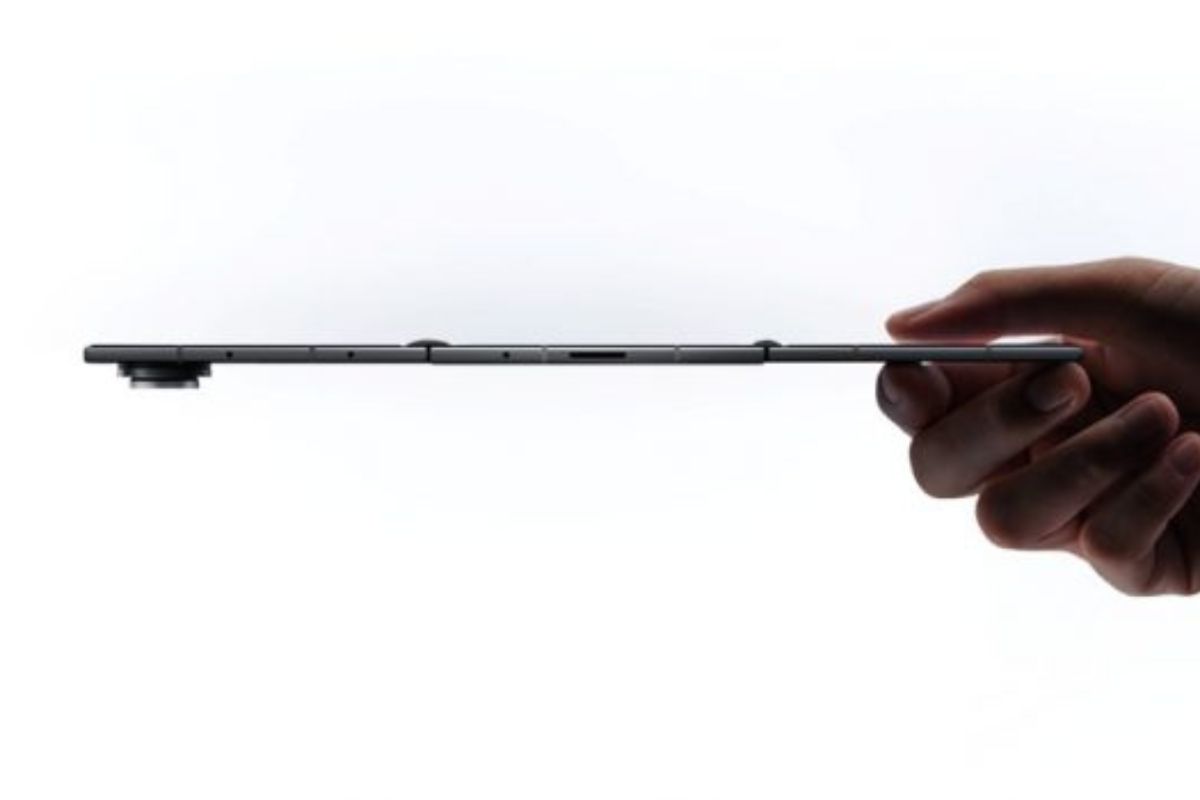 Le premier unboxing du Samsung Galaxy Z TriFold révèle son immense boîte et un accessoire que l'industrie avait oublié