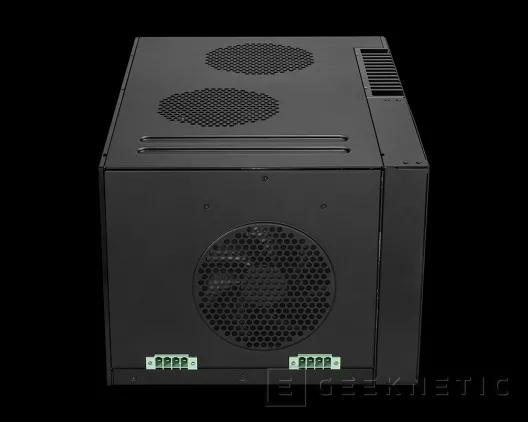 Geeknetic MSI lance le MS-C910E, un PC industriel IA doté de la dernière génération d'Intel Core, jusqu'à 96 Go DDR5 ECC et quatre écrans 3