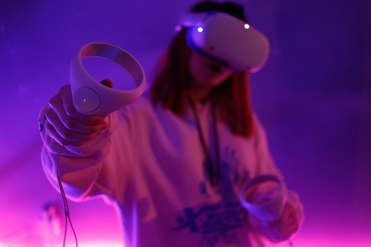 Meta change de plan et retarde ses lunettes de réalité mixte jusqu'en 2027 car elle préfère peaufiner le design plutôt que d'arriver plus tôt