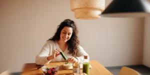 Perdre du ventre : l’aliment que les experts recommandent de manger chaque soir pour des résultats visibles