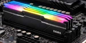 La DDR5 redevient plus chère et 2026 pourrait entraîner une nouvelle augmentation allant jusqu&rsquo;à 45 % en raison de la pression de l&rsquo;IA et de la demande de serveurs.