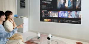 Samsung Le Freestyle+ arrive avec OptiScreen AI, 430 lumens ISO et une projection à 180 degrés pour amener le cinéma portable au CES 2026