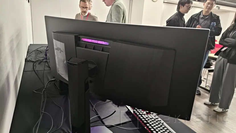 Geeknetic MSI présente son moniteur de jeu MPG 341CQR QD-OLED X36 avec dalle de cinquième génération à 360 HZ 2