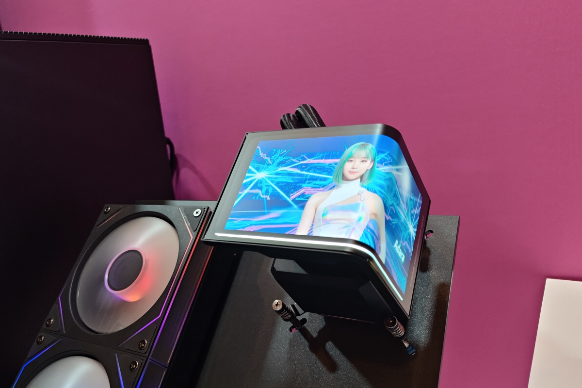 Nouveau RL AiO XPG Levante View Pro 360 avec écran LCD incurvé de 6,7 pouces