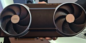 AORUS nous présente sa RTX 5090 INFINITY 32G, un design haut de gamme au format compact