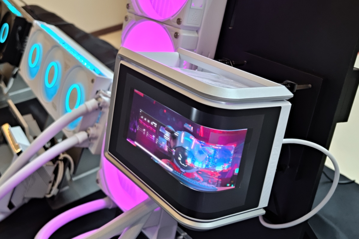 Nouvelles solutions de refroidissement liquide ASUS AIO avec écrans intégrés