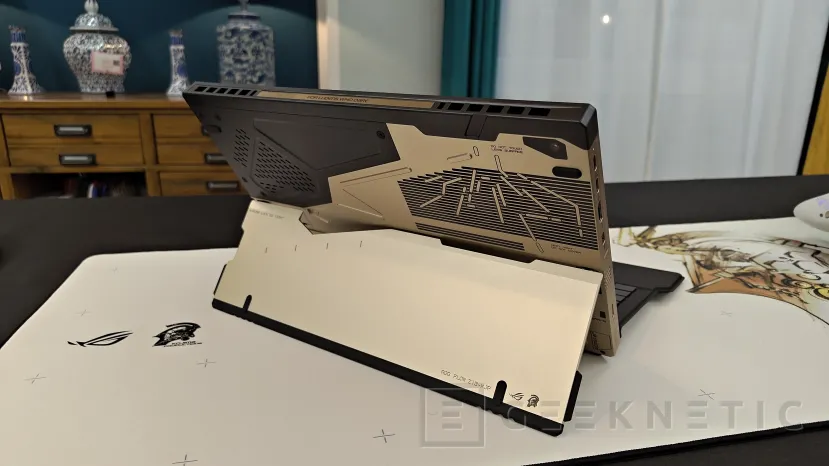 Geeknetic ROG s'associe à Kojima Productions pour lancer l'exclusif Flow Z13-KJP avec 128 Go de RAM 2