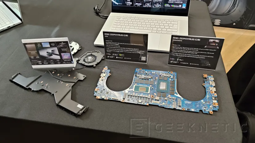 Les ordinateurs portables Geeknetic ROG Zephyrus fins et légers passent à la série Intel Core Ultra 3 avec le RTX 5090 3