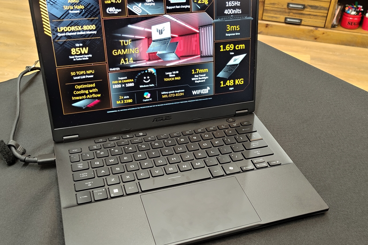 Le nouvel ASUS TUF GAMING A14 est livré avec l'AMD Ryzen AI 9 H 465 et une NVIDIA RTX 5060