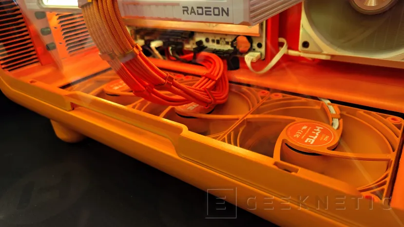 Geeknetic HYTE défie les limites du design au CES 2026 : de « l'impossible » à « l'impossible » Z90 à la réalité de la box X50 3