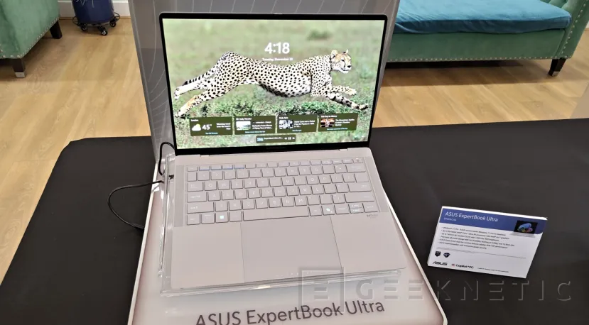 Geeknetic ASUS ExpertBook Ultra : L'ordinateur portable professionnel de moins de 1 kg avec Intel Panther Lake et 24 heures de batterie. 2