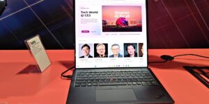 Du clavier qui se recharge à la lumière de l&rsquo;ampoule à l&rsquo;écran enroulable : concepts et périphériques Lenovo