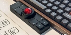 Keychron présente Nape Pro, un trackball modulaire avec un logiciel intelligent conçu pour être collé à votre clavier