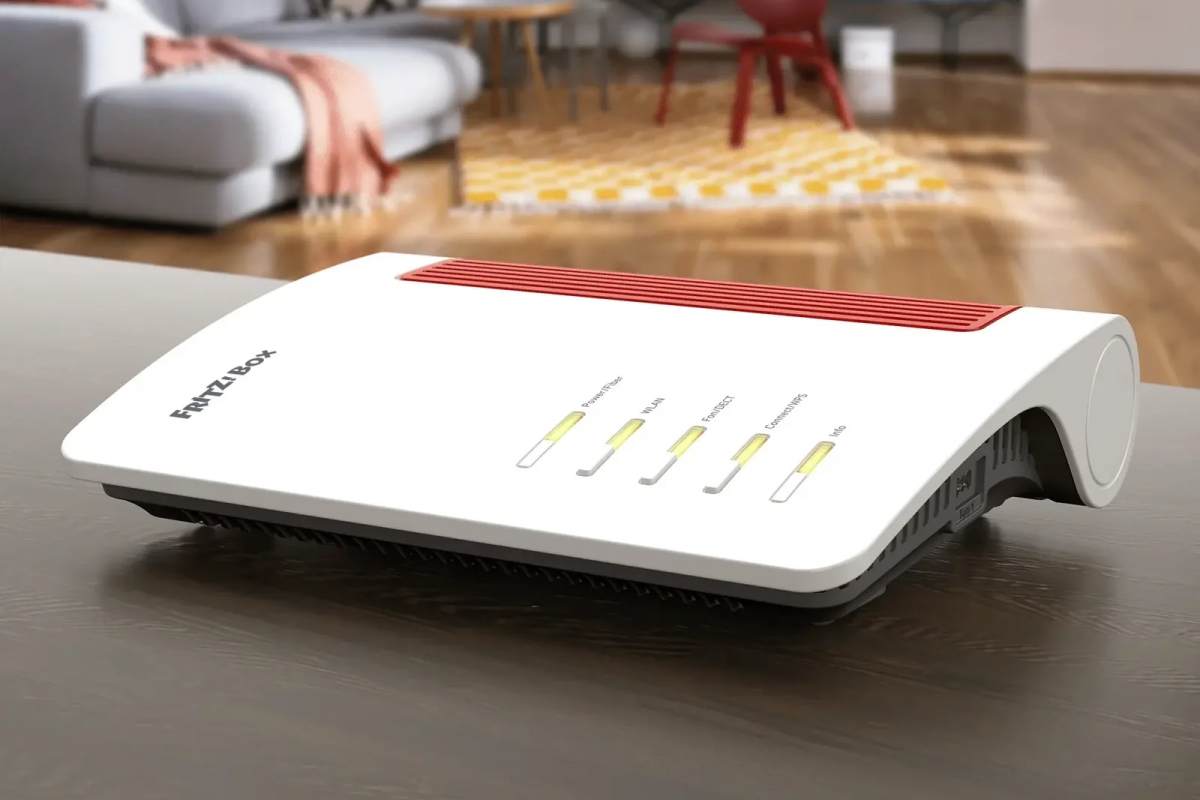 La FRITZ!Box 5690 XGS est désormais disponible en Espagne, compatible avec la fibre 10 Gbps et le Wi-Fi 7 jusqu'à 7,1 Gbps