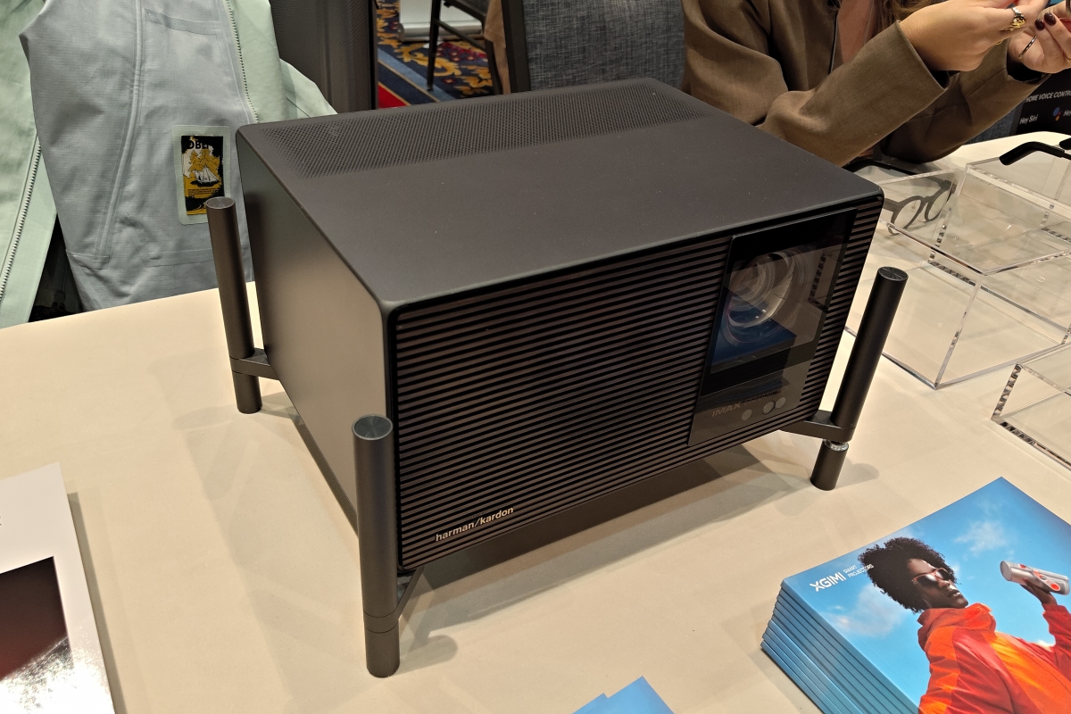Le XGIMI Titan Noir Max arrive au CES 2026 : un projecteur haut de gamme à iris dynamique et à vocation professionnelle