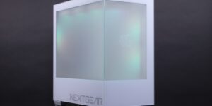 Le boîtier PC gaming NEXTGEAR EG est capable d&rsquo;atténuer son verre trempé avant et latéral pour cacher son intérieur