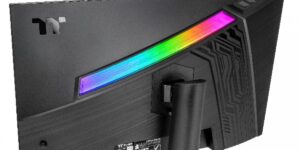 Thermaltake présente de nouveaux moniteurs au CES, résolution 4K et format double mode ou super ultra panoramique avec panneau OLED