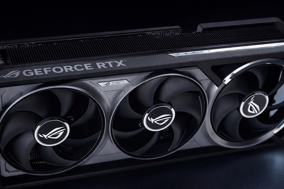 Un mod pousse le RTX 5090 Astral à la limite en flashant le ROG Matrix vBIOS et en débloquant jusqu'à 200 W supplémentaires