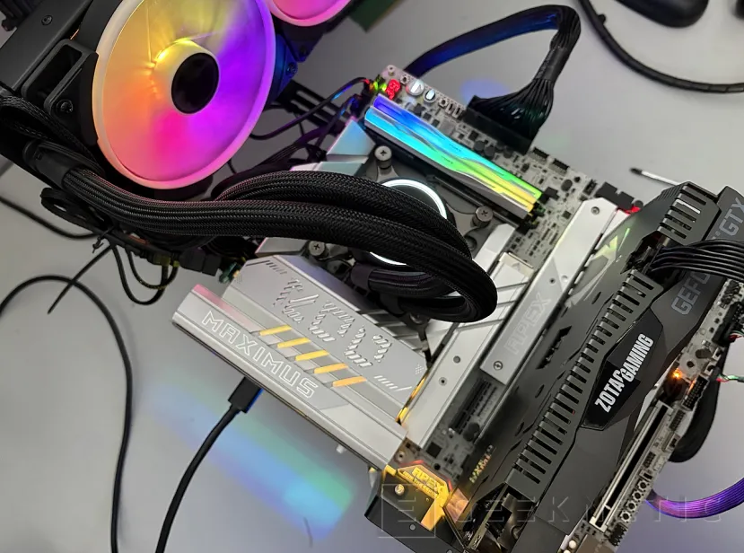 Geeknetic Thermal Grizzly der8enchtable Examen 12