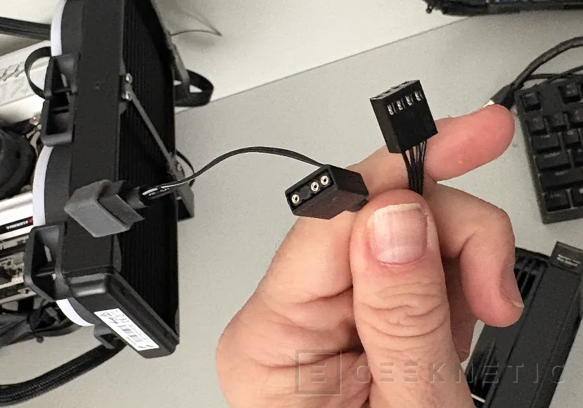 Geeknetic Levelplay COMBAT LIQUID 360 HUD Revue 8