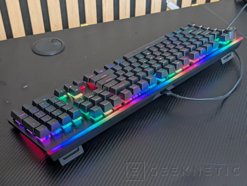 Geeknétique, taisez-vous ! Examen du support d'éclairage 8