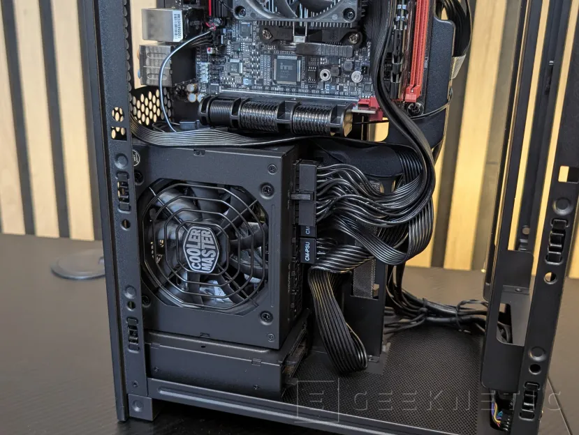Examen du flux Geeknetic NZXT H2 19