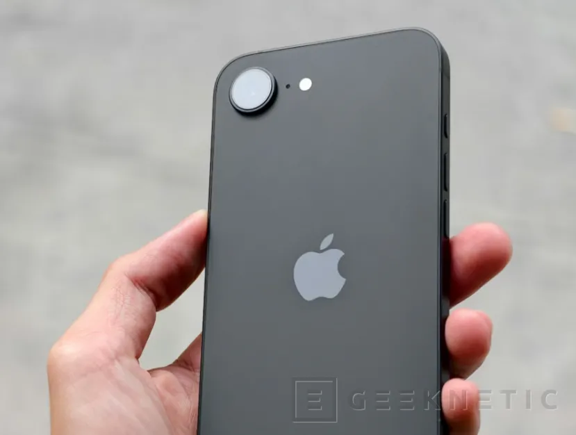 Geeknetic iPhone 17e : caractéristiques, prix et tout ce que nous savons sur le nouveau mobile Apple 3 pas cher