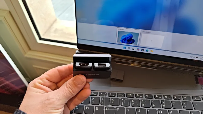 Geeknetic Lenovo réinvente l'ordinateur portable à double écran avec le ThinkBook Modular AI PC Concept 6