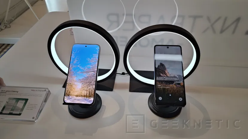 Geeknetic Nouveau smartphone TCL NXTPAPER 70 Pro avec écran avec technologie 4.0 axé sur la santé visuelle 2