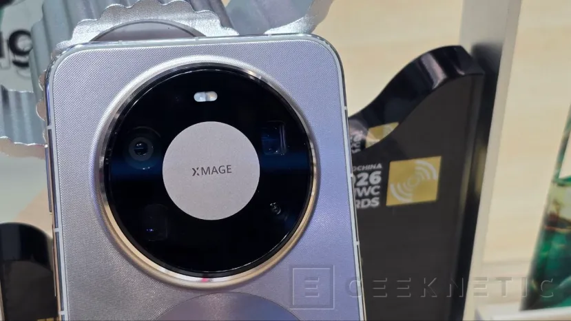 Appareils Geeknetic Premium de HUAWEI, Mate 80 Pro Max et RS Ultimate avec jusqu'à 20 Go de RAM et Kunlun Crystal 3 Gen 2