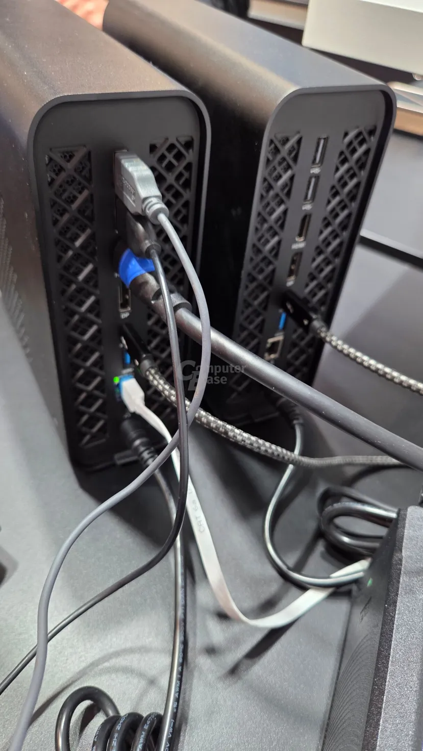 Geeknetic Ce miniPC avec AMD Strix Halo peut étendre sa puissance en connectant plusieurs unités 2