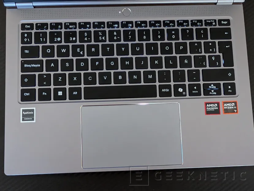 Geeknetic PCSpecialiste 14