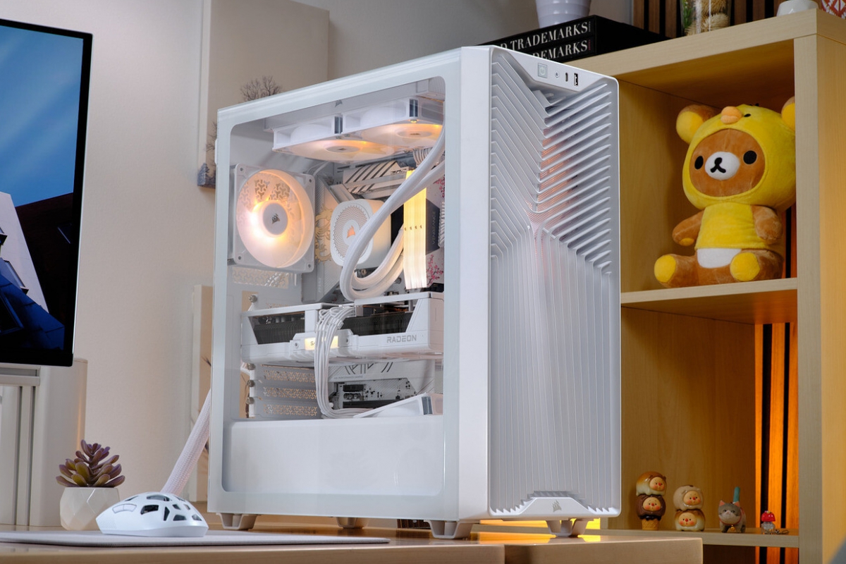 CORSAIR renouvelle son milieu de gamme avec le 3200D, une tour axée sur l'airflow et les gros GPU