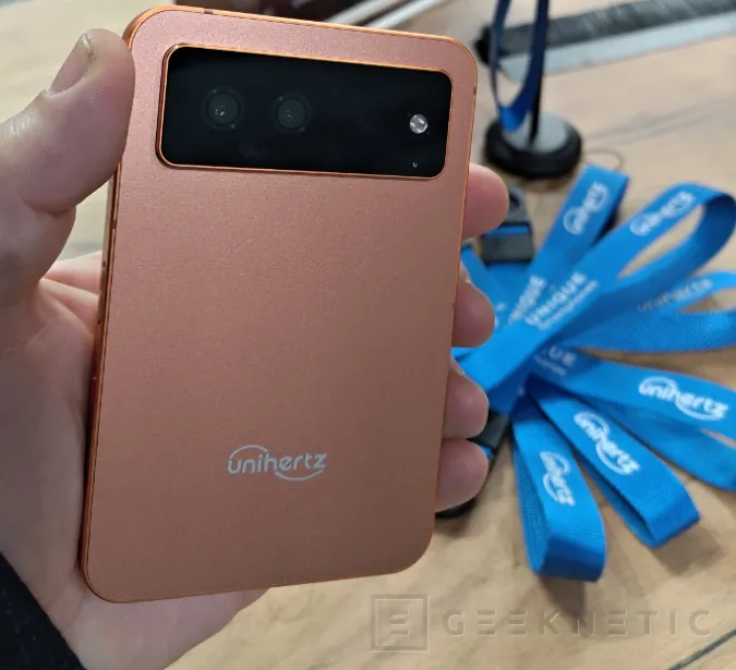 Le successeur spirituel de Geeknetic BlackBerry est désormais sur Kickstarter : il s'agit de l'Unihertz Titan 2 Elite avec Android 16 2