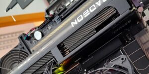 AMD lance FSR 4.1 avec le pilote Adrenalin 26.3.1 : une meilleure image avec l&rsquo;IA et une connexion surprenante avec la PS5 Pro