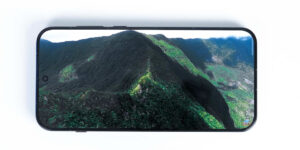 OnePlus 15 : le produit phare avec batterie 7300 mAh et Snapdragon 8 Elite tombe à 739 €