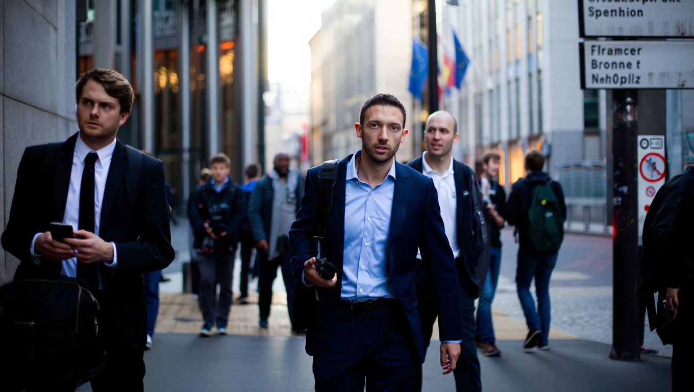 Bruxelles impose de nouvelles règles aux géants du numérique dès lʼan prochain
