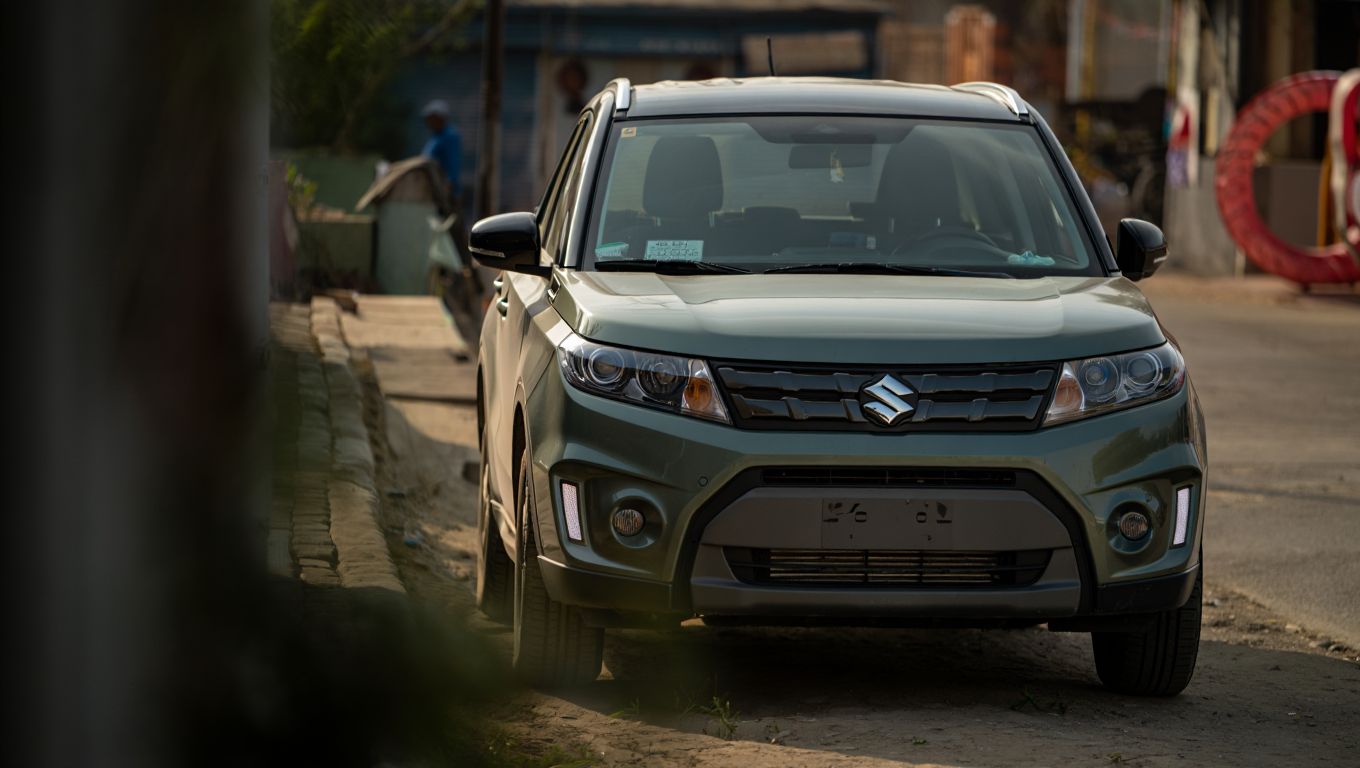 Nouveau Suzuki Vitara hybride 2026: voici les premières images du petit SUV japonais restylé