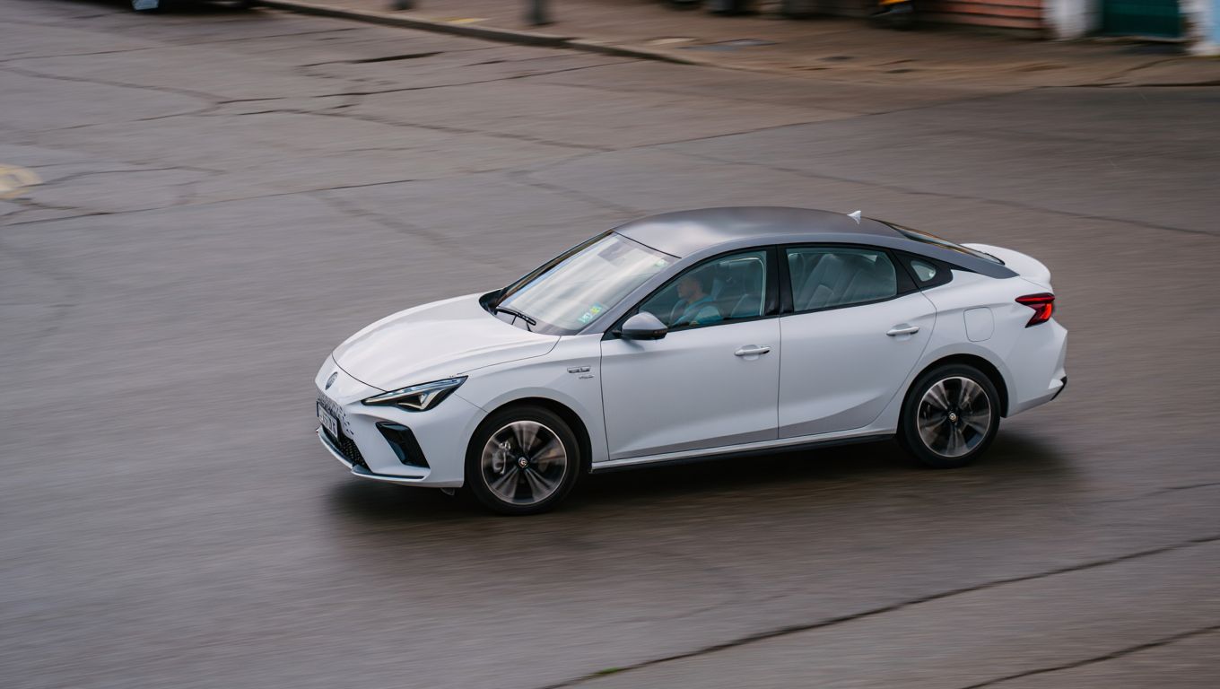 Nouvelle MG4 électrique (2026): la citadine chinoise revoit son autonomie à la hausse
