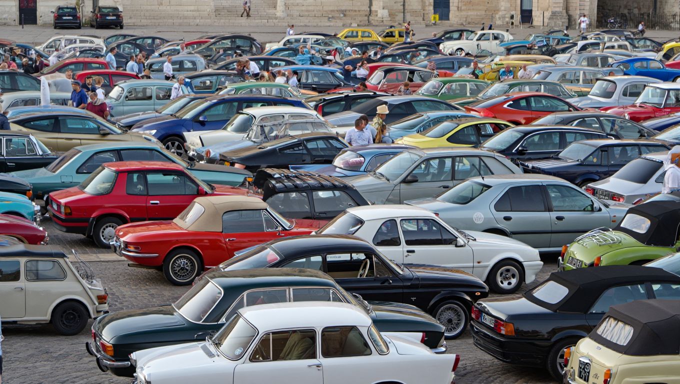 Plus de 400 voitures de collection attendues ce week-end sur la place de la Comédie à Montpellier