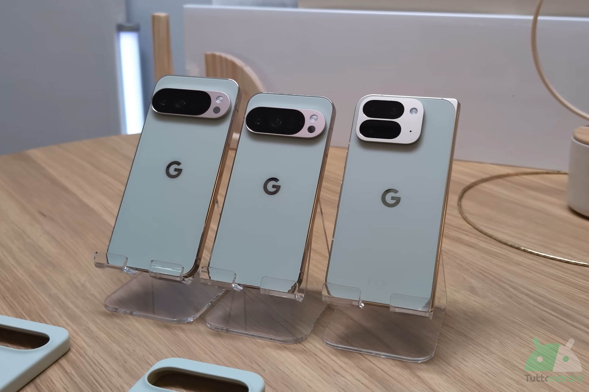 Google Pixel 10 Pro XL, Google Pixel 10 Pro e Google Pixel 10 Pro Fold in colorazione